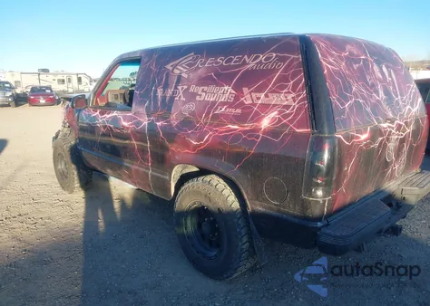 1993 Chevrolet Blazer K1500 z USA, uszkodzony, nr VIN 1GNEK18KXPJ327626